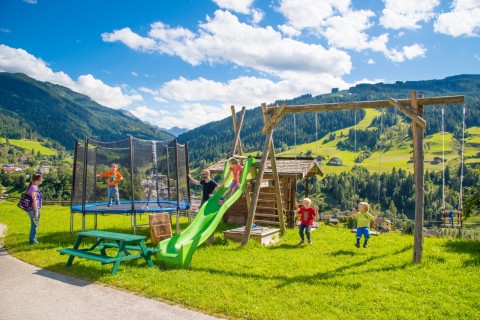 Foto Kinder Spielplatz am Bauernhof Schönlehen