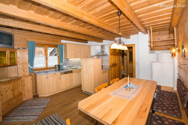 Foto Küche und Essraum im Blockhaus Schönlehen
